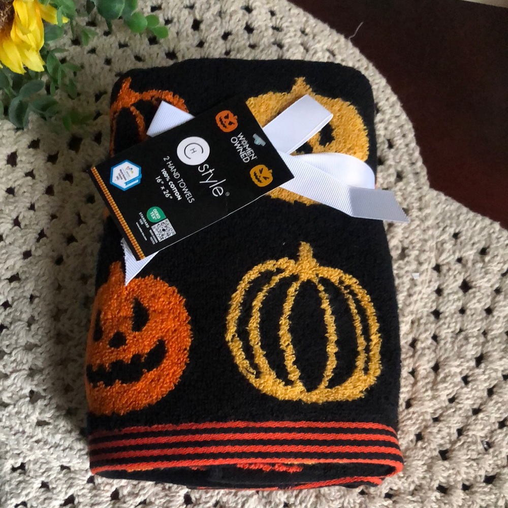 CH Style Halloween Pumpkin Hand Towels